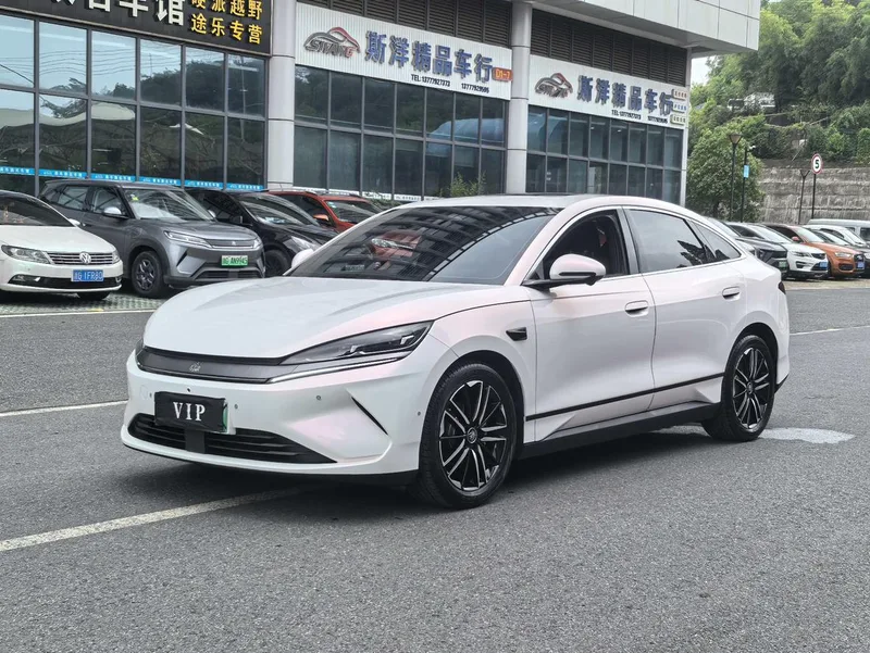 BYD Qin L 2025 545KM Tipo de excelencia exterior foto 1 BYD Qin L 2025 545KM Tipo de excelencia exterior foto 1