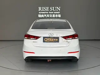 Hyundai Elantra Lingdong 2016 1.6L Auto Zhixuan Elite-type exterior photo 5 Hyundai Elantra Lingdong 2016 1.6L Auto Zhixuan Elite-type exterior photo 5