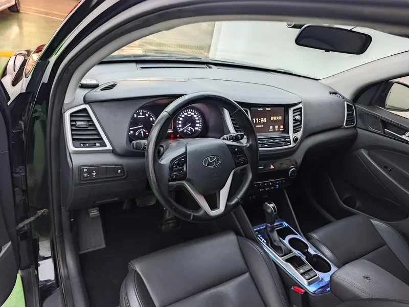 Hyundai Tucson 2015 1.6T Double embrayage, traction avant, version intelligente extérieur photo 5 Hyundai Tucson 2015 1.6T Double embrayage, traction avant, version intelligente extérieur photo 5