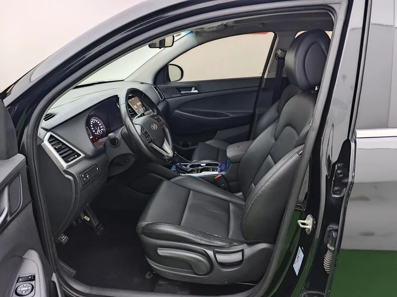 Hyundai Tucson 2015 1.6T Double embrayage, traction avant, version intelligente extérieur photo 6 Hyundai Tucson 2015 1.6T Double embrayage, traction avant, version intelligente extérieur photo 6