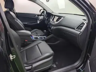 Hyundai Tucson 2015 1.6T Double embrayage, traction avant, version intelligente intérieur photo 13 Hyundai Tucson 2015 1.6T Double embrayage, traction avant, version intelligente intérieur photo 13
