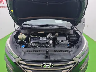 Hyundai Tucson 2015 1.6T Double embrayage, traction avant, version intelligente intérieur photo 15 Hyundai Tucson 2015 1.6T Double embrayage, traction avant, version intelligente intérieur photo 15
