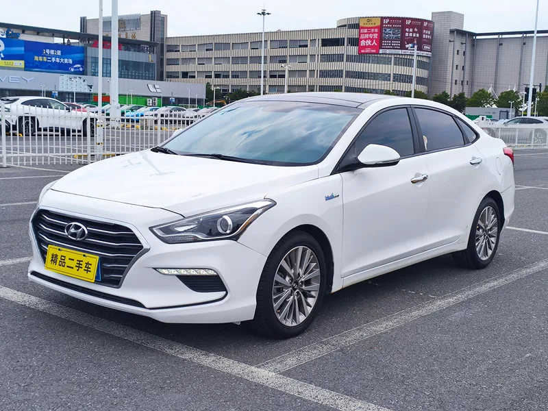 Hyundai Mistra 2017 1.6T Tipo inteligente automático GLS País V exterior foto 1 Hyundai Mistra 2017 1.6T Tipo inteligente automático GLS País V exterior foto 1