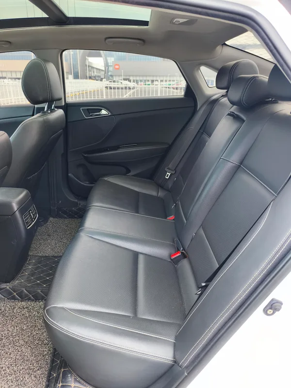 Hyundai Mistra 2017 1.6T Tipo inteligente automático GLS País V interior foto 10 Hyundai Mistra 2017 1.6T Tipo inteligente automático GLS País V interior foto 10