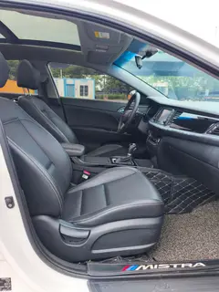 Hyundai Mistra 2017 1.6T Tipo inteligente automático GLS País V interior foto 11 Hyundai Mistra 2017 1.6T Tipo inteligente automático GLS País V interior foto 11