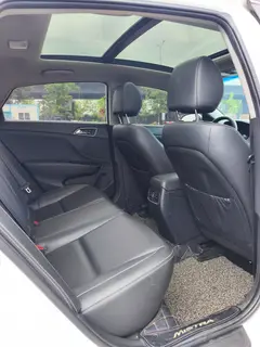 Hyundai Mistra 2017 1.6T Tipo inteligente automático GLS País V interior foto 12 Hyundai Mistra 2017 1.6T Tipo inteligente automático GLS País V interior foto 12