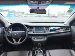 Hyundai Mistra 2017 1.6T Tipo inteligente automático GLS País V interior foto 14 Hyundai Mistra 2017 1.6T Tipo inteligente automático GLS País V interior foto 14