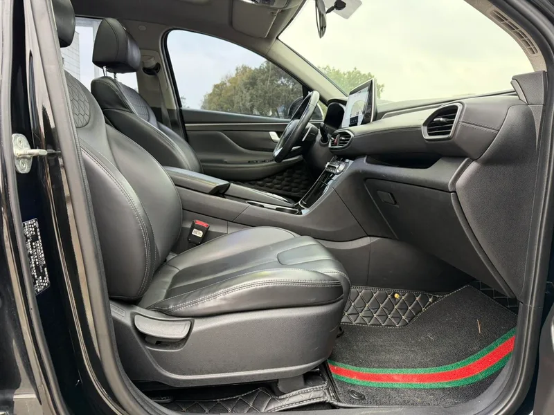 Hyundai Santa Fe 2019 380 TGDi GLS Édition de luxe automatique à deux roues motrices État VI intérieur photo 9 Hyundai Santa Fe 2019 380 TGDi GLS Édition de luxe automatique à deux roues motrices État VI intérieur photo 9