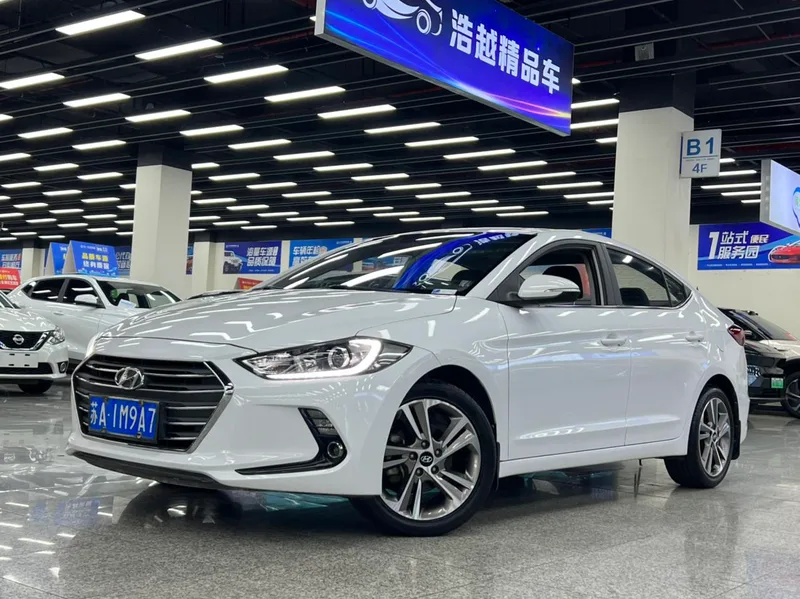 Hyundai Elantra Lingdong 2016 1.6L Auto Zhixuan Modèle phare extérieur photo 2 Hyundai Elantra Lingdong 2016 1.6L Auto Zhixuan Modèle phare extérieur photo 2