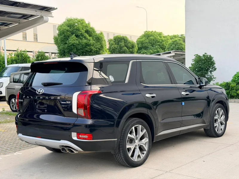 Hyundai Palisade 2021 3.5L Four-wheel drive automatic GLS interior photo 19 Hyundai Palisade 2021 3.5L Four-wheel drive automatic GLS interior photo 19