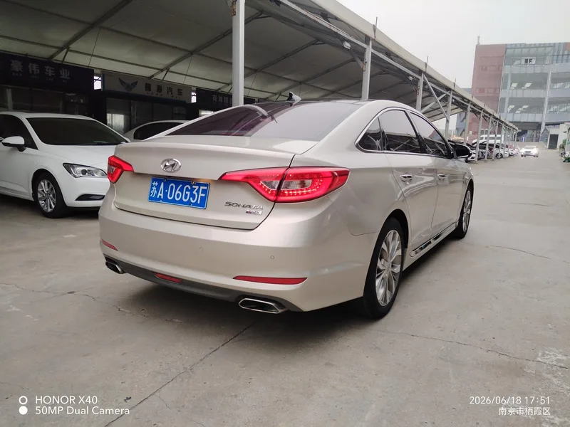 Hyundai Sonata 2015 1.6T GLX Leader extérieur photo 4 Hyundai Sonata 2015 1.6T GLX Leader extérieur photo 4