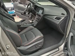 Hyundai Sonata 2015 1.6T GLX Leader intérieur photo 10 Hyundai Sonata 2015 1.6T GLX Leader intérieur photo 10