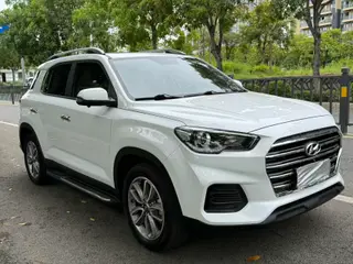 Hyundai ix35 2020 2.0L Tracción automática inteligente y valiente Versión de disfrute exterior foto 3 Hyundai ix35 2020 2.0L Tracción automática inteligente y valiente Versión de disfrute exterior foto 3