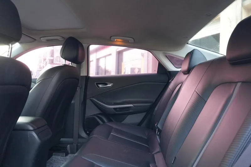 Hyundai Lafesta 2019 280TGDi Version sportive Pays V intérieur photo 10