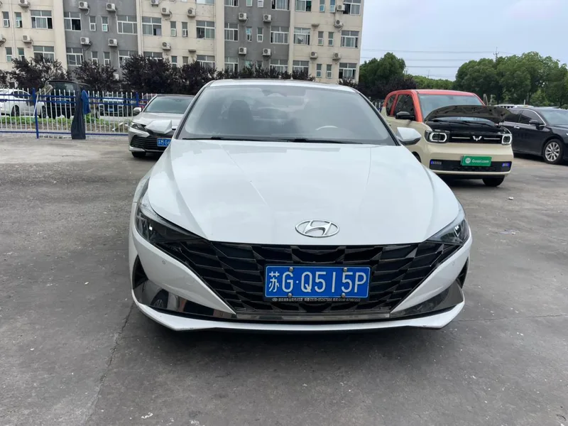 Hyundai Elantra 2021 1.5L CVT LUX Premium Edition exterior photo 2 Hyundai Elantra 2021 1.5L CVT LUX Premium Edition exterior photo 2