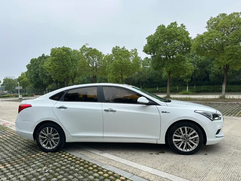 Hyundai Mistra 2017 1.6T automatic intelligent type GLS China V exterior photo 4 Hyundai Mistra 2017 1.6T automatic intelligent type GLS China V exterior photo 4