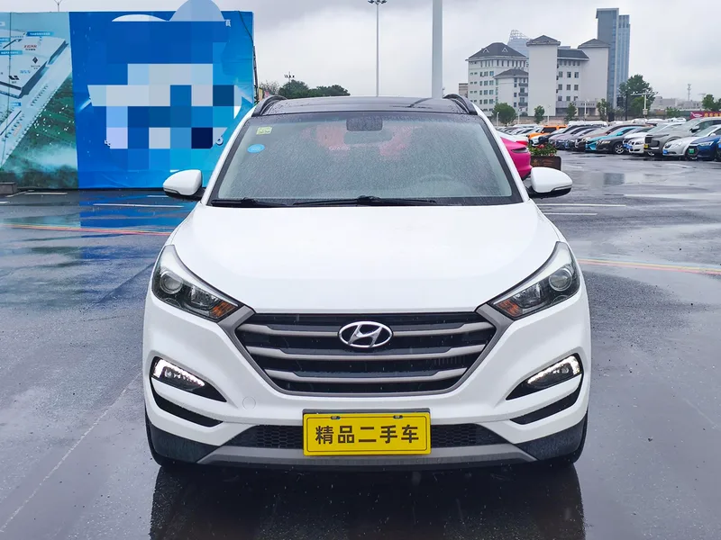 Hyundai Tucson 2018 1.6T Dual-clutch two-wheel drive 15 Anniversary Special Edition exterior photo 2 Hyundai Tucson 2018 1.6T Dual-clutch two-wheel drive 15 Anniversary Special Edition exterior photo 2