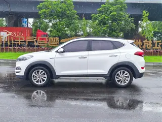Hyundai Tucson 2018 1.6T Dual-clutch two-wheel drive 15 Anniversary Special Edition exterior photo 5 Hyundai Tucson 2018 1.6T Dual-clutch two-wheel drive 15 Anniversary Special Edition exterior photo 5