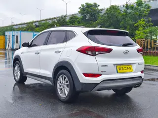 Hyundai Tucson 2018 1.6T Dual-clutch two-wheel drive 15 Anniversary Special Edition exterior photo 6 Hyundai Tucson 2018 1.6T Dual-clutch two-wheel drive 15 Anniversary Special Edition exterior photo 6