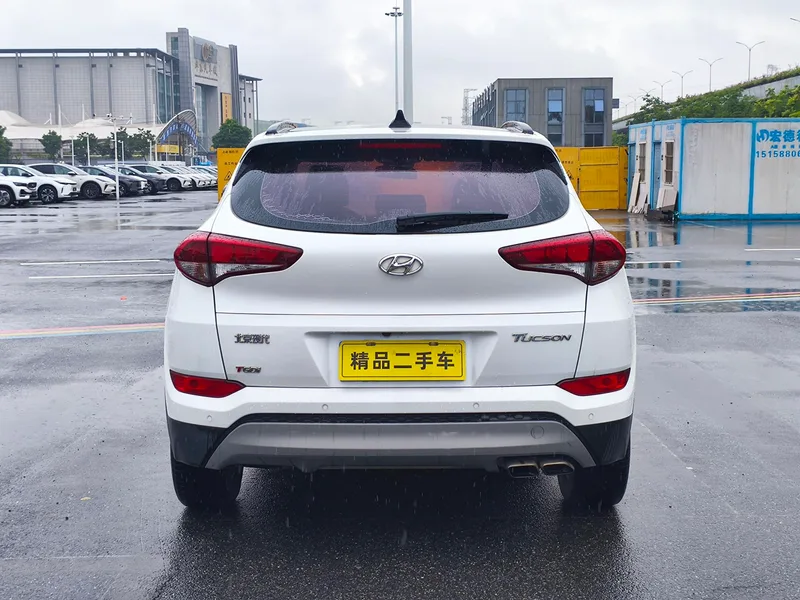 Hyundai Tucson 2018 1.6T Dual-clutch two-wheel drive 15 Anniversary Special Edition exterior photo 7 Hyundai Tucson 2018 1.6T Dual-clutch two-wheel drive 15 Anniversary Special Edition exterior photo 7