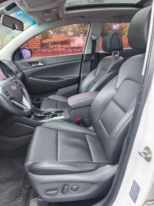 Hyundai Tucson 2018 1.6T Dual-clutch two-wheel drive 15 Anniversary Special Edition exterior photo 9 Hyundai Tucson 2018 1.6T Dual-clutch two-wheel drive 15 Anniversary Special Edition exterior photo 9