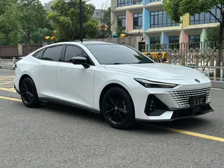 Changan UNI-V 2022 1.5T Premium Trim exterior photo 3 Changan UNI-V 2022 1.5T Premium Trim exterior photo 3