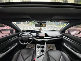 Changan UNI-V 2022 1.5T Premium Trim exterior photo 5 Changan UNI-V 2022 1.5T Premium Trim exterior photo 5