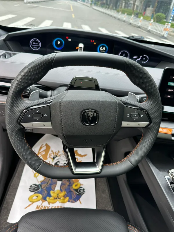 Changan UNI-V 2022 1.5T Premium Trim interior photo 11 Changan UNI-V 2022 1.5T Premium Trim interior photo 11