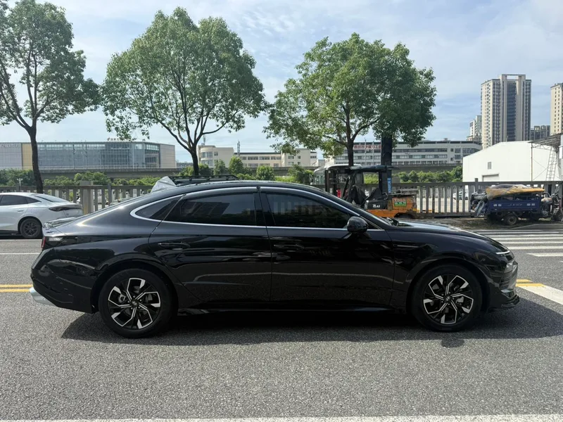 Hyundai Sonata 2024 1.5T Pro exterior photo 4 Hyundai Sonata 2024 1.5T Pro exterior photo 4
