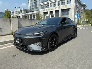Changan UNI-V 2024 1.5T Sport de luxe