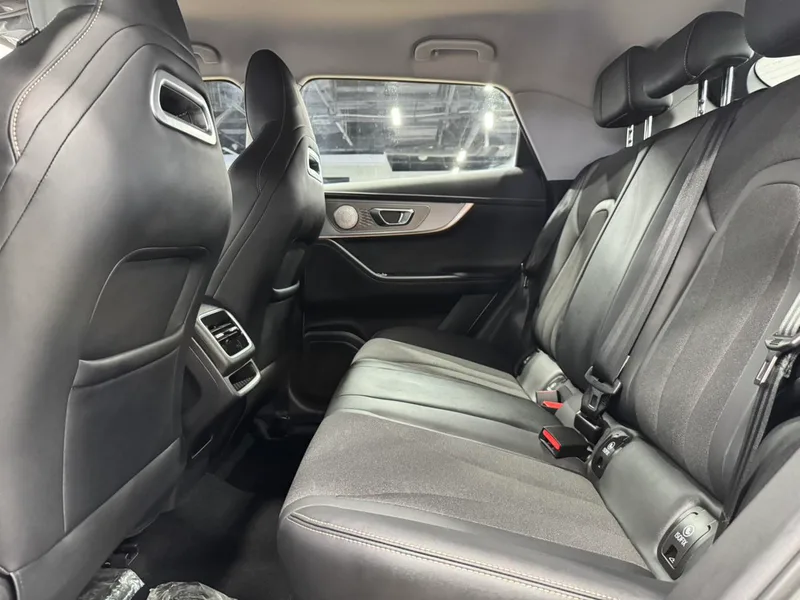 Chery Tiggo 5x 2025 High-energy version 1.5T CVT Comfortable exterior photo 8 Chery Tiggo 5x 2025 High-energy version 1.5T CVT Comfortable exterior photo 8