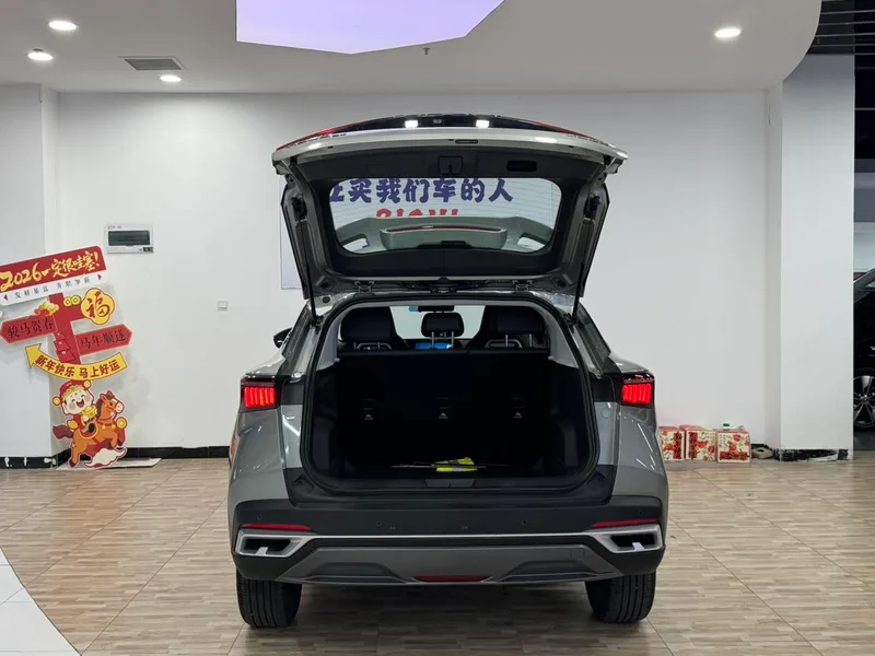 Chery Tiggo 5x 2025 High-energy version 1.5T CVT Comfortable interior photo 19 Chery Tiggo 5x 2025 High-energy version 1.5T CVT Comfortable interior photo 19