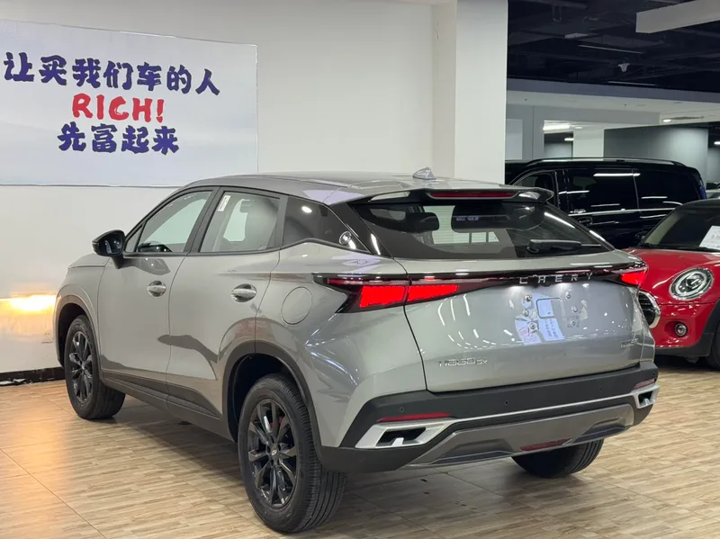 Chery Tiggo 5x 2025 High-energy version 1.5T CVT Comfortable interior photo 20 Chery Tiggo 5x 2025 High-energy version 1.5T CVT Comfortable interior photo 20