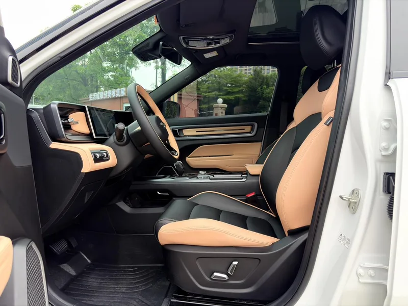 Geely ICON 2023 1.5TD Шоколадно-алкогольная версия экстерьер фото 7