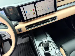 Geely ICON 2023 1.5TD Шоколадно-алкогольная версия интерьер фото 9