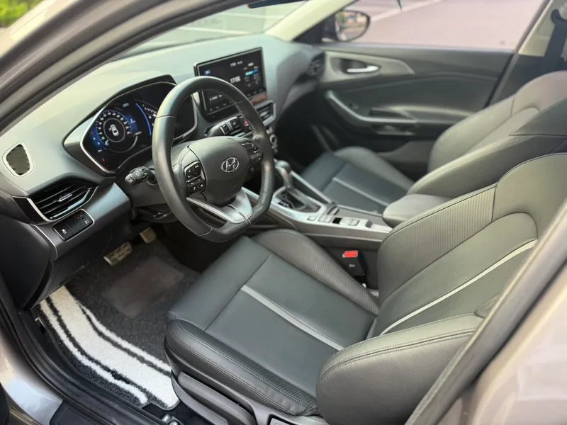 Hyundai Lafesta 2019 280TGDi Sports version Country VI interior photo 10 Hyundai Lafesta 2019 280TGDi Sports version Country VI interior photo 10