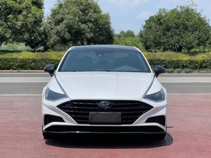 Hyundai Sonata 2022 380TGDi 20th SE Automatique 20 Édition anniversaire extérieur photo 3 Hyundai Sonata 2022 380TGDi 20th SE Automatique 20 Édition anniversaire extérieur photo 3