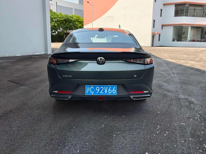 Changan Lamore 2023 1.5T GDI Automatic Flagship exterior photo 6 Changan Lamore 2023 1.5T GDI Automatic Flagship exterior photo 6