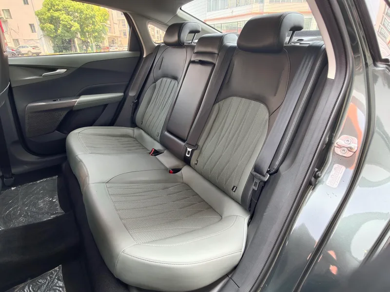 Changan Lamore 2023 1.5T GDI Automatic Flagship exterior photo 10 Changan Lamore 2023 1.5T GDI Automatic Flagship exterior photo 10