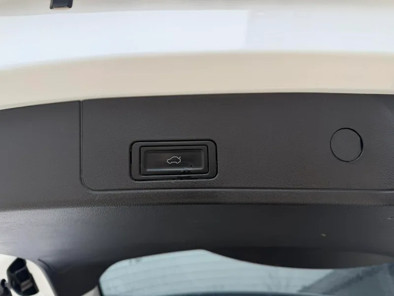 Chery Tiggo 8 Pro 2024 Champion Edition 290T Two-wheel Drive Peak Edition 7 seat interior photo 11