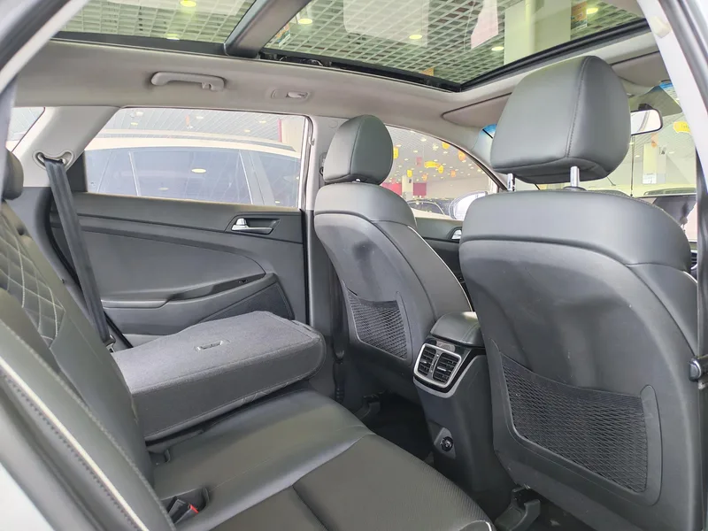 Hyundai Tucson 2019 280TGDi Dual-clutch two-drive fashion version China V interior photo 12 Hyundai Tucson 2019 280TGDi Dual-clutch two-drive fashion version China V interior photo 12