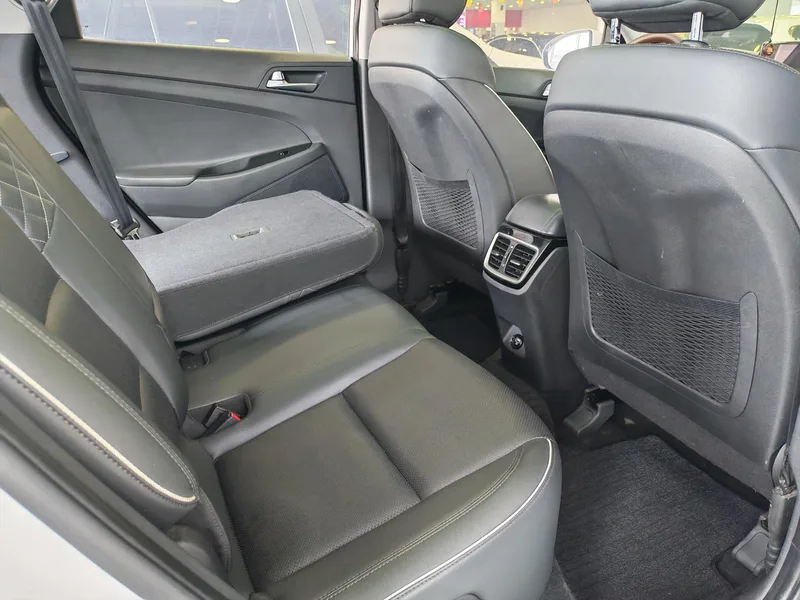 Hyundai Tucson 2019 280TGDi Dual-clutch two-drive fashion version China V interior photo 13 Hyundai Tucson 2019 280TGDi Dual-clutch two-drive fashion version China V interior photo 13