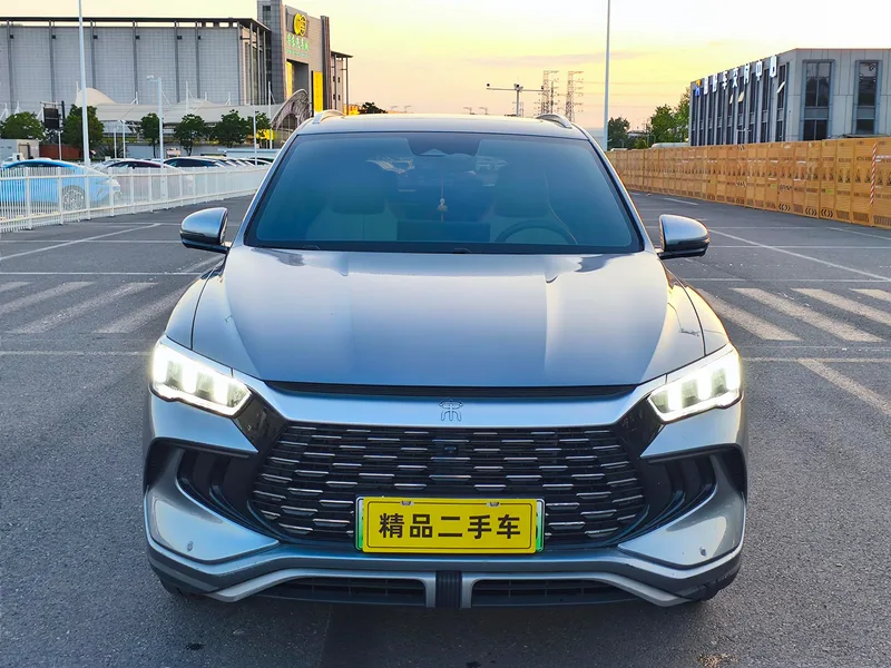 BYD Song Pro 2023 DM-i Version championnat 110km Type d'excellence extérieur photo 2 BYD Song Pro 2023 DM-i Version championnat 110km Type d'excellence extérieur photo 2