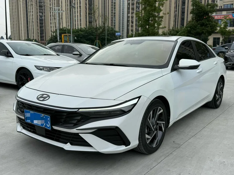 Hyundai Elantra 2023 1.5L CVT LUX Premium Edition exterior photo 1 Hyundai Elantra 2023 1.5L CVT LUX Premium Edition exterior photo 1