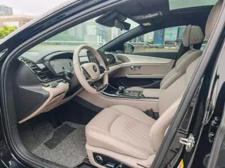 BYD han 2025 DM-i 125KM Premium Trim interior photo 10