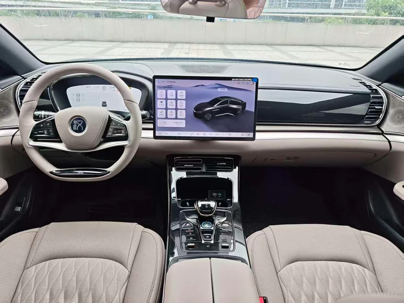 BYD han 2025 DM-i 125KM Premium Trim interior photo 13