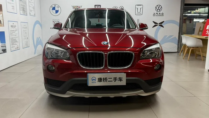 BMW X1 2014 sDrive18i Fashionable exterior photo 3