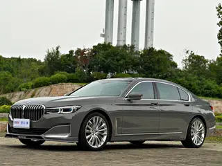 BMW 7 Series 2019 Restyling 730Li Luxury Set exterior photo 1 BMW 7 Series 2019 Restyling 730Li Luxury Set exterior photo 1