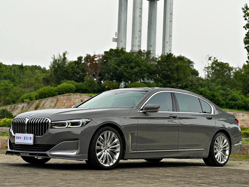 BMW 7 Series 2019 Restyling 730Li Luxury Set exterior photo 1 BMW 7 Series 2019 Restyling 730Li Luxury Set exterior photo 1