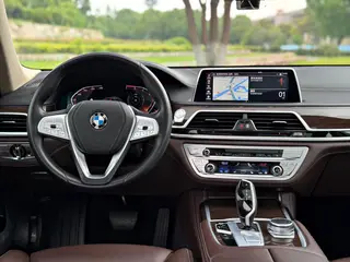BMW 7 Series 2019 Restyling 730Li Luxury Set exterior photo 8 BMW 7 Series 2019 Restyling 730Li Luxury Set exterior photo 8